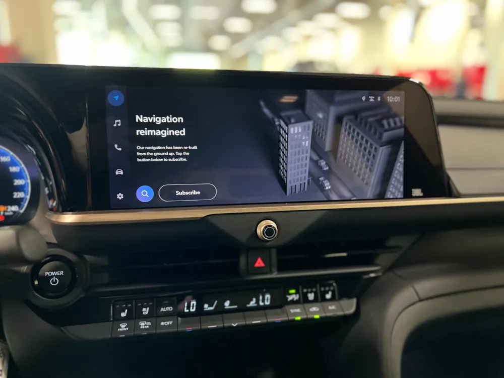 2023 toyota crown hybrid max platinum white 19